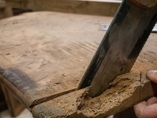 Cómo eliminar la carcoma de un mueble